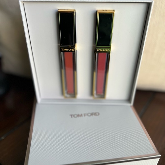 Tom Ford Gloss Luxe Moisturizing Lip Gloss Duo - Picture 5 of 5